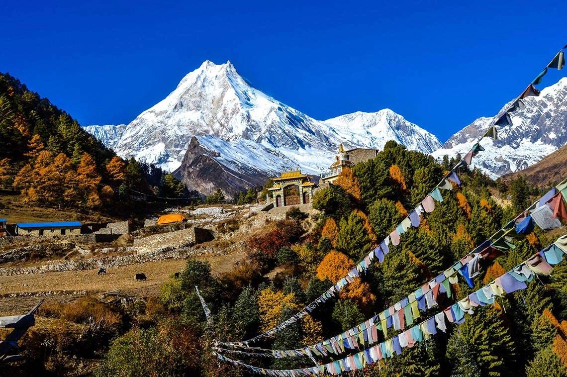 15-Day Manaslu Circuit Trek – Remote Himalayan Adventure